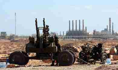 Libia :Forze Haftar bloccano campo petrolifero 