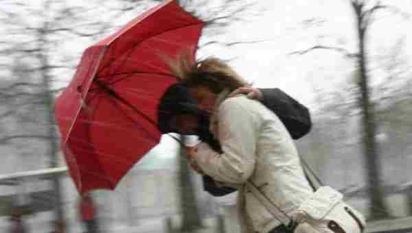 Maltempo: nuova allerta meteo, ancora piogge e venti forti  