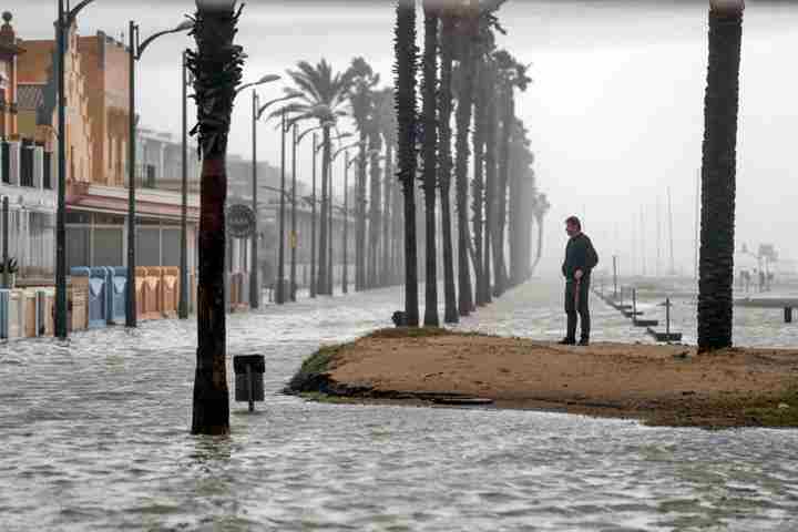 Europa-Regioni:sindaca Colau,'Gloria' conferma urgenza clima  